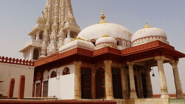 Bhandasar-Jain-Temple-1